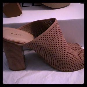 ALDO heel 🔥🔥🔥🔥 size 11